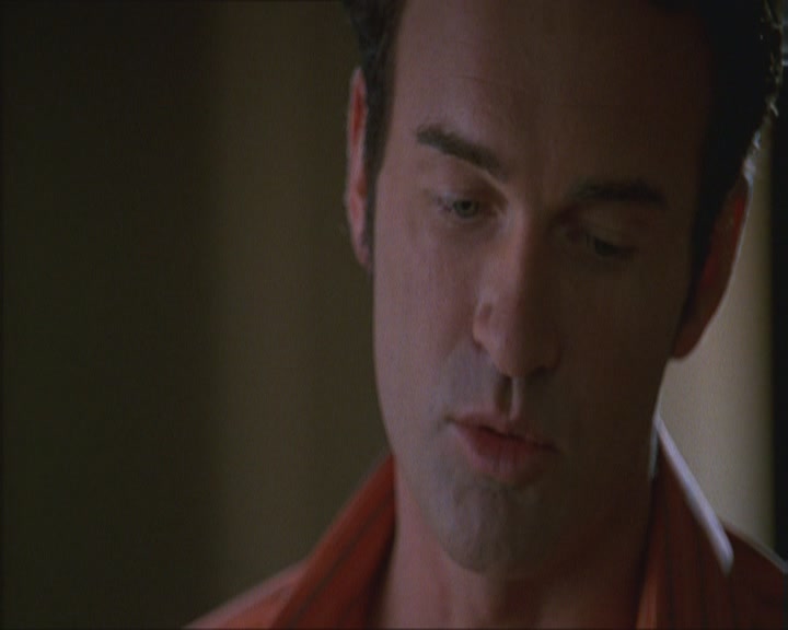 Charmed-Online_dot_net-Niptuck-1x01Pilot1300.jpg