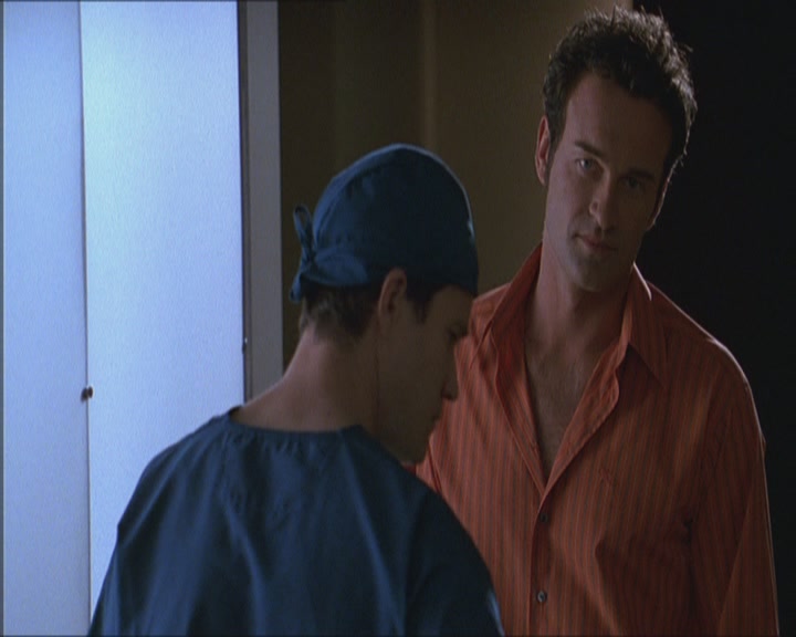 Charmed-Online_dot_net-Niptuck-1x01Pilot1312.jpg