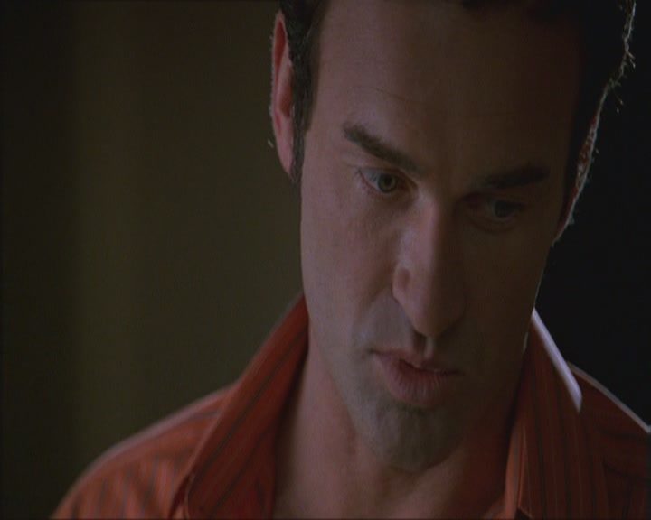 Charmed-Online_dot_net-Niptuck-1x01Pilot1323.jpg