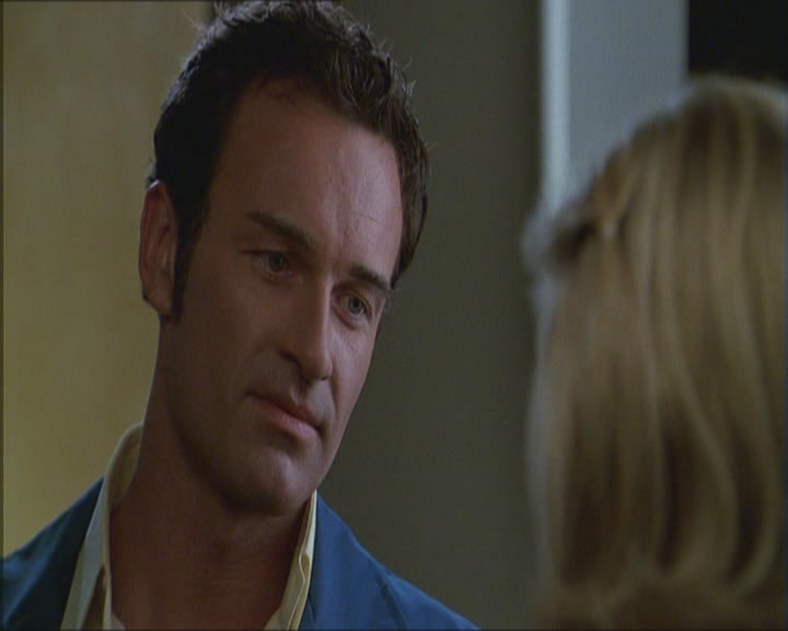 Charmed-Online_dot_net-Niptuck-1x01Pilot1401.jpg