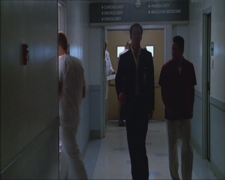 Charmed-Online_dot_net-Niptuck-1x01Pilot1540.jpg
