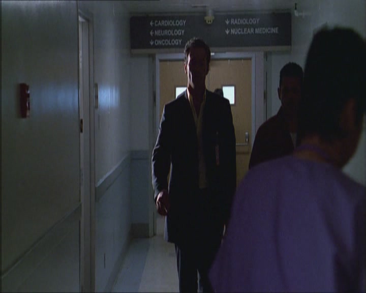 Charmed-Online_dot_net-Niptuck-1x01Pilot1541.jpg