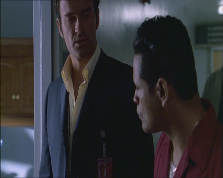 Charmed-Online_dot_net-Niptuck-1x01Pilot1547.jpg