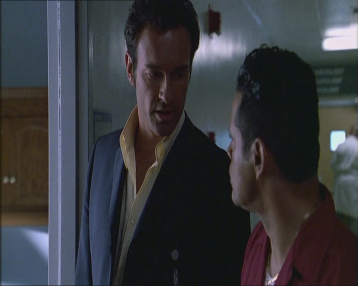 Charmed-Online_dot_net-Niptuck-1x01Pilot1552.jpg