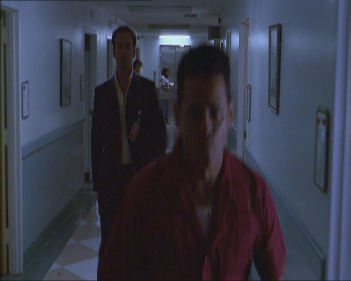 Charmed-Online_dot_net-Niptuck-1x01Pilot1560.jpg