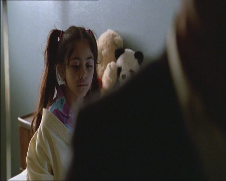 Charmed-Online_dot_net-Niptuck-1x01Pilot1617.jpg