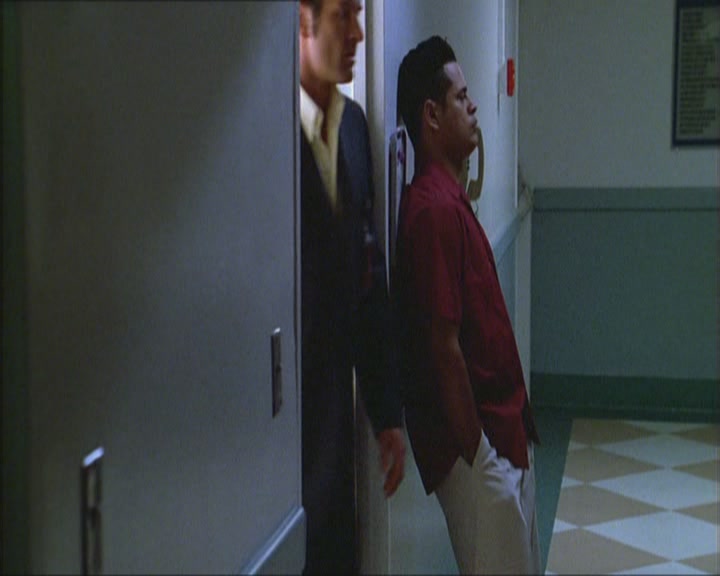 Charmed-Online_dot_net-Niptuck-1x01Pilot1620.jpg