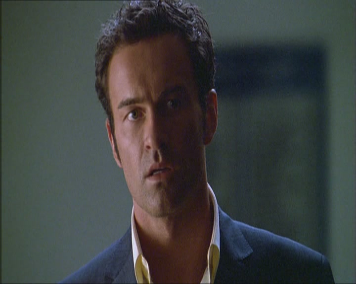 Charmed-Online_dot_net-Niptuck-1x01Pilot1627.jpg