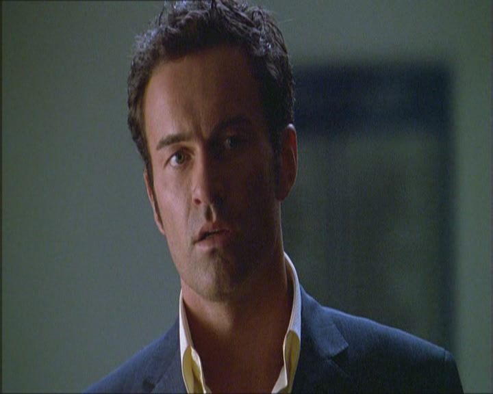 Charmed-Online_dot_net-Niptuck-1x01Pilot1628.jpg