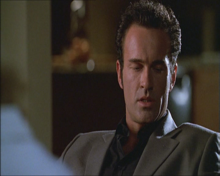 Charmed-Online_dot_net-Niptuck-1x01Pilot1883.jpg