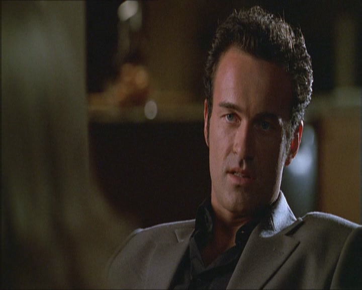 Charmed-Online_dot_net-Niptuck-1x01Pilot1913.jpg