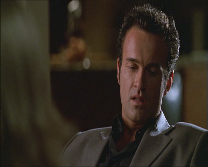 Charmed-Online_dot_net-Niptuck-1x01Pilot1916.jpg