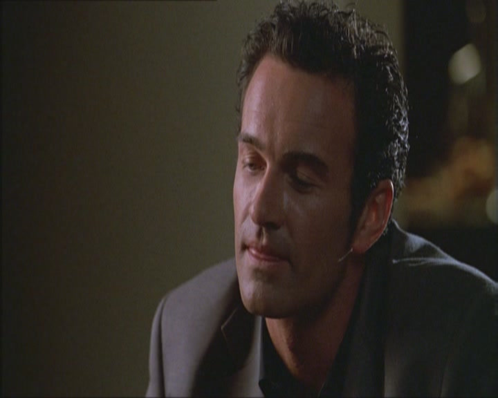 Charmed-Online_dot_net-Niptuck-1x01Pilot1965.jpg