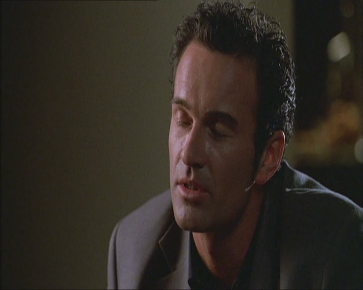 Charmed-Online_dot_net-Niptuck-1x01Pilot1966.jpg