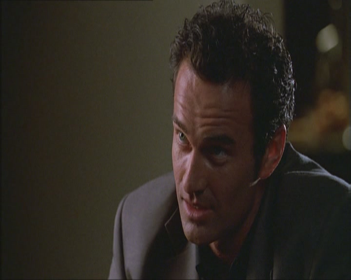 Charmed-Online_dot_net-Niptuck-1x01Pilot1976.jpg