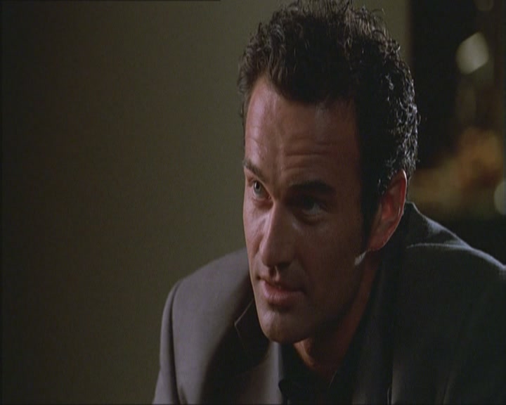 Charmed-Online_dot_net-Niptuck-1x01Pilot1978.jpg