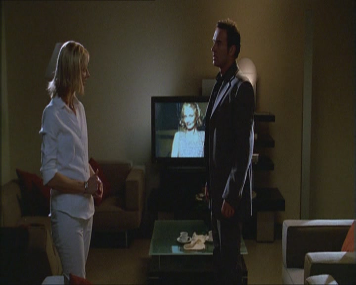Charmed-Online_dot_net-Niptuck-1x01Pilot1984.jpg