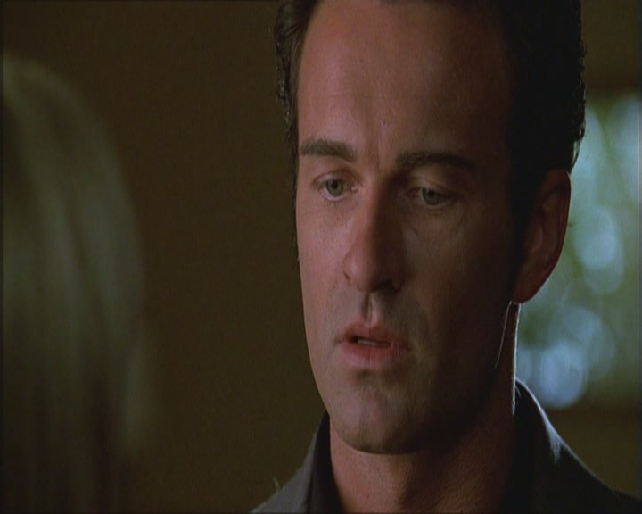 Charmed-Online_dot_net-Niptuck-1x01Pilot2000.jpg