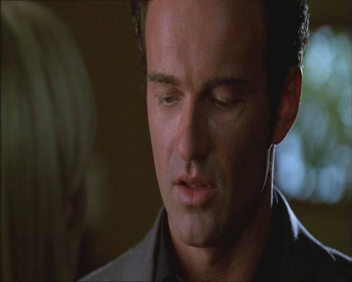Charmed-Online_dot_net-Niptuck-1x01Pilot2016.jpg