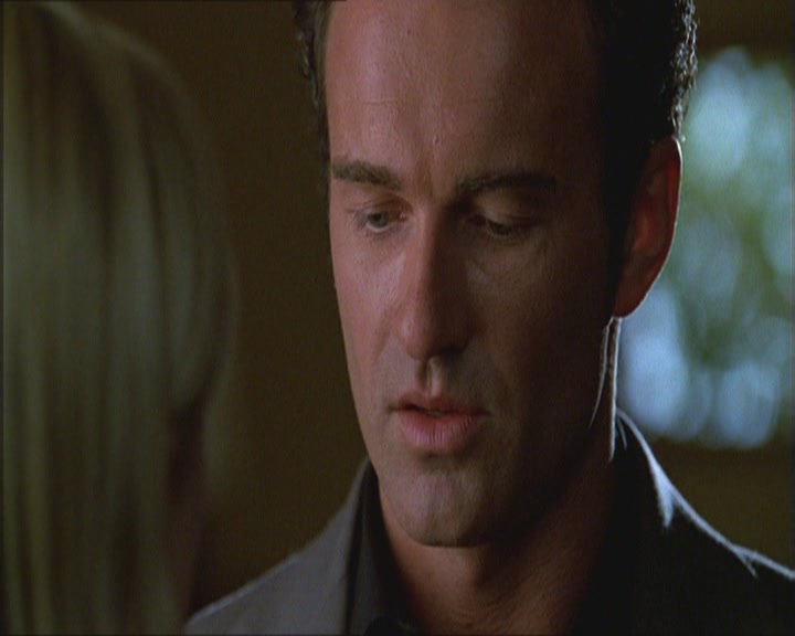 Charmed-Online_dot_net-Niptuck-1x01Pilot2017.jpg