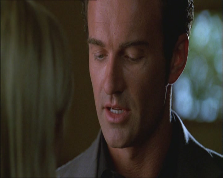 Charmed-Online_dot_net-Niptuck-1x01Pilot2021.jpg