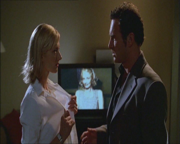 Charmed-Online_dot_net-Niptuck-1x01Pilot2034.jpg