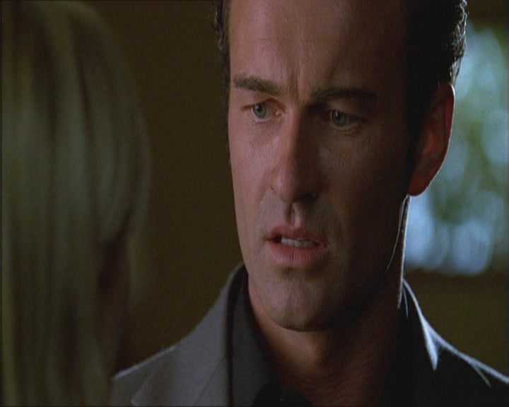 Charmed-Online_dot_net-Niptuck-1x01Pilot2049.jpg