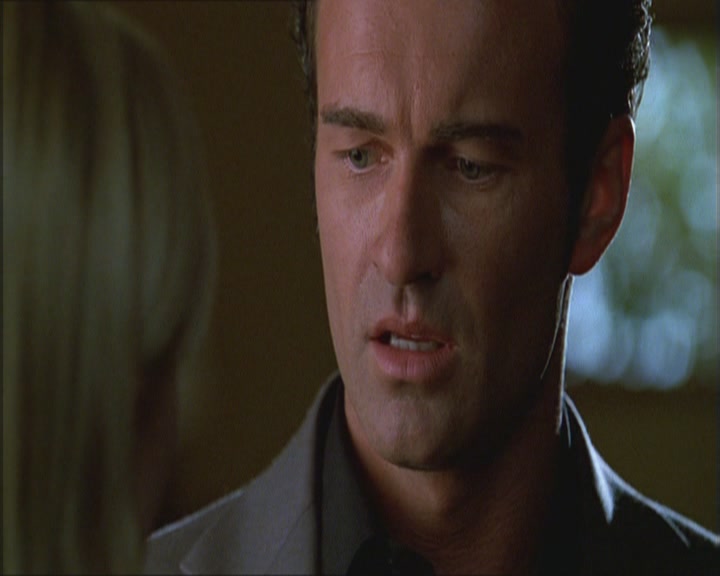 Charmed-Online_dot_net-Niptuck-1x01Pilot2050.jpg
