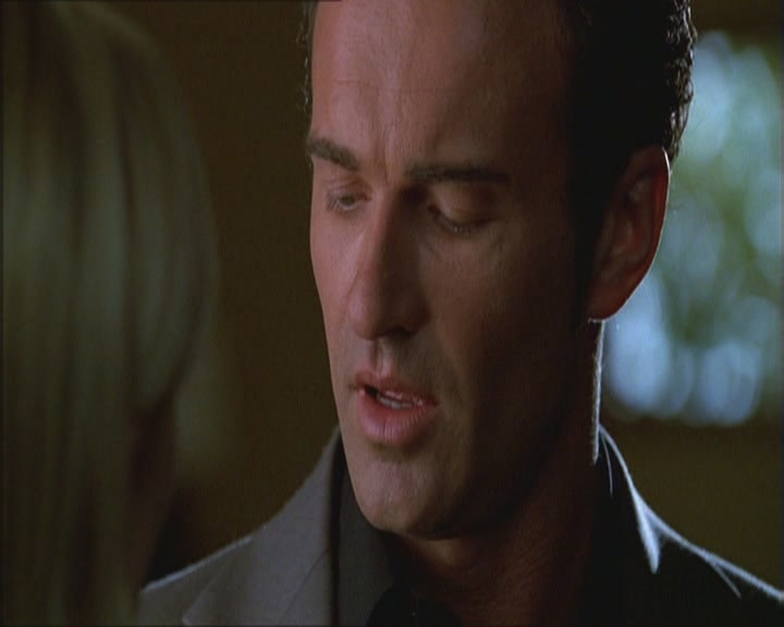 Charmed-Online_dot_net-Niptuck-1x01Pilot2055.jpg