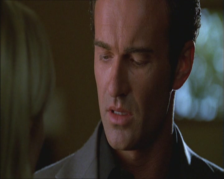 Charmed-Online_dot_net-Niptuck-1x01Pilot2056.jpg