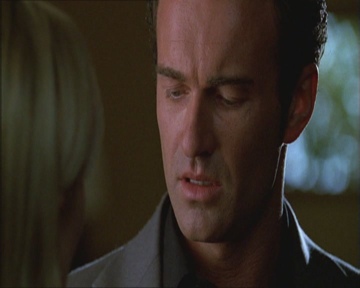 Charmed-Online_dot_net-Niptuck-1x01Pilot2057.jpg