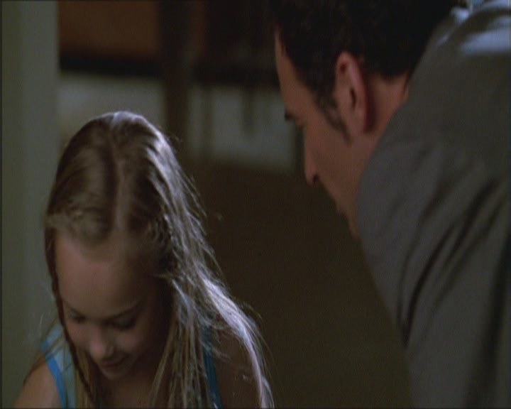 Charmed-Online_dot_net-Niptuck-1x01Pilot2071.jpg