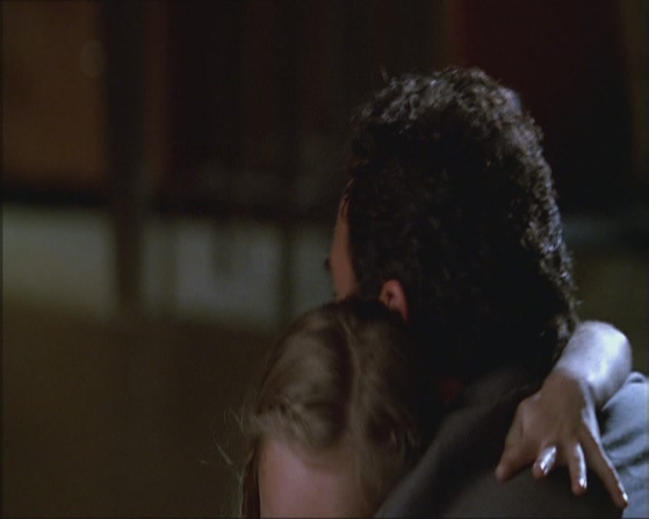 Charmed-Online_dot_net-Niptuck-1x01Pilot2073.jpg
