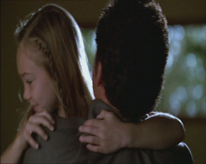 Charmed-Online_dot_net-Niptuck-1x01Pilot2078.jpg