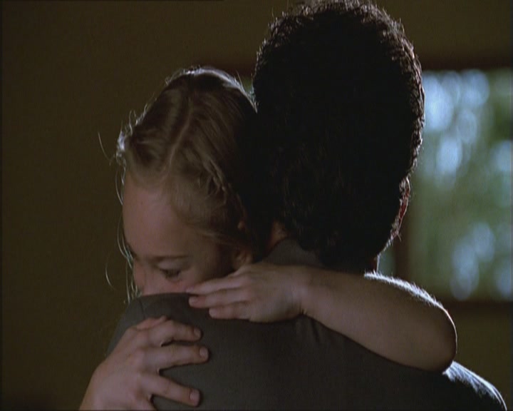 Charmed-Online_dot_net-Niptuck-1x01Pilot2083.jpg
