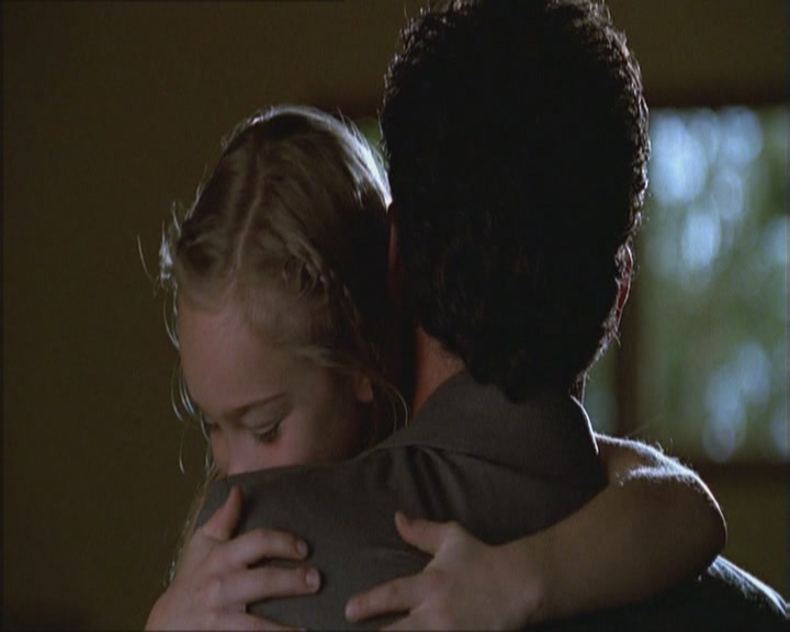 Charmed-Online_dot_net-Niptuck-1x01Pilot2085.jpg