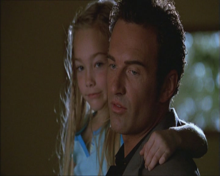 Charmed-Online_dot_net-Niptuck-1x01Pilot2089.jpg