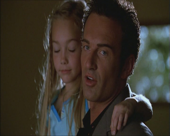 Charmed-Online_dot_net-Niptuck-1x01Pilot2090.jpg