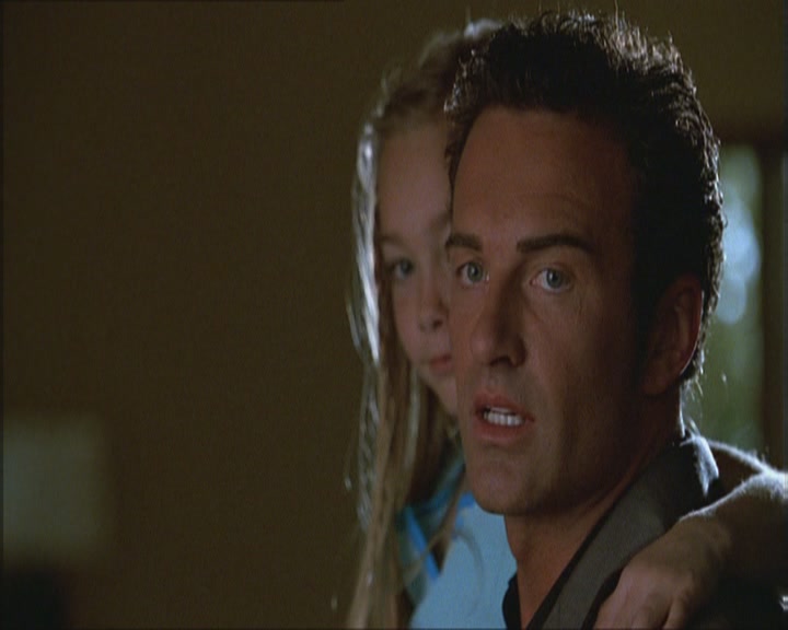 Charmed-Online_dot_net-Niptuck-1x01Pilot2094.jpg
