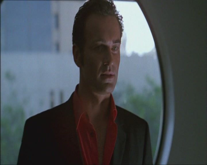 Charmed-Online_dot_net-Niptuck-1x01Pilot2439.jpg