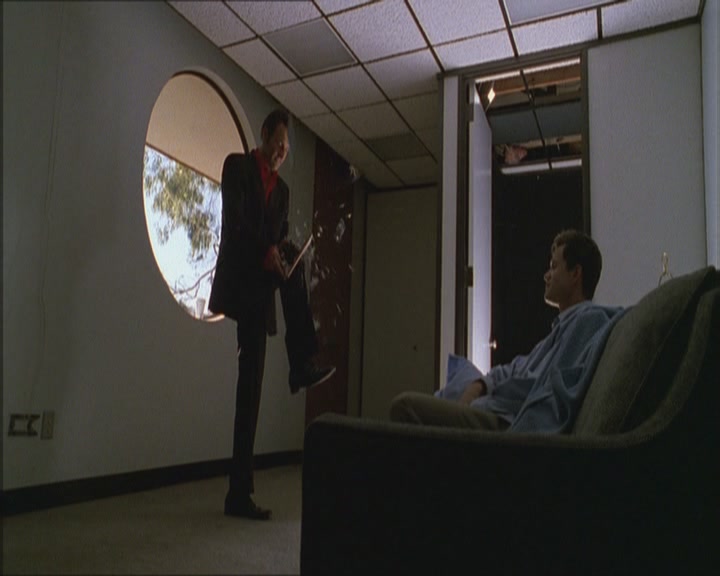 Charmed-Online_dot_net-Niptuck-1x01Pilot2494.jpg