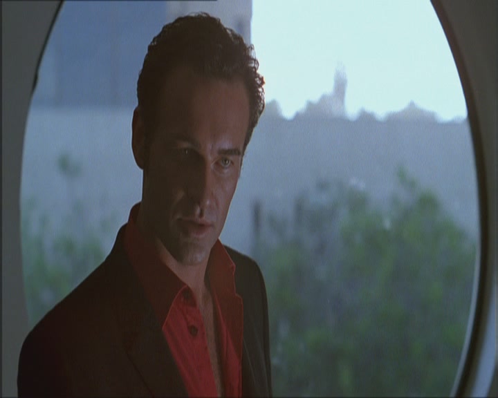 Charmed-Online_dot_net-Niptuck-1x01Pilot2512.jpg