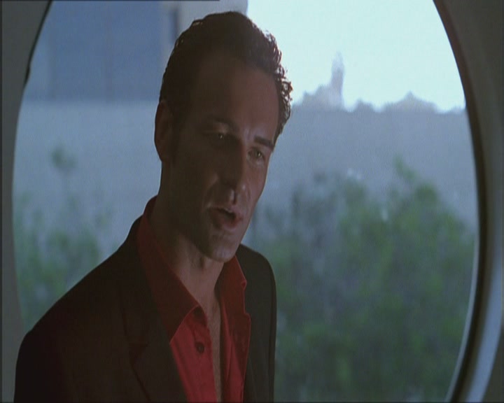 Charmed-Online_dot_net-Niptuck-1x01Pilot2513.jpg