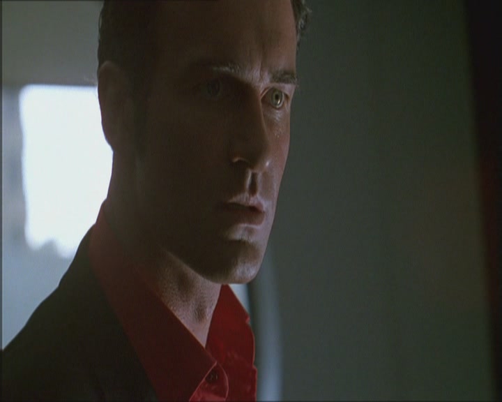 Charmed-Online_dot_net-Niptuck-1x01Pilot2531.jpg