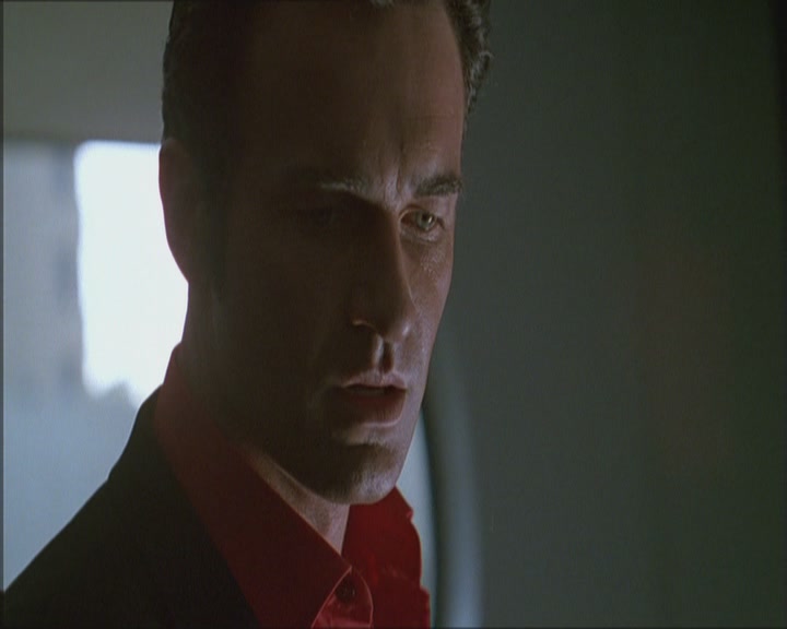 Charmed-Online_dot_net-Niptuck-1x01Pilot2533.jpg