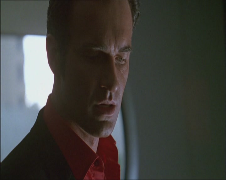 Charmed-Online_dot_net-Niptuck-1x01Pilot2534.jpg