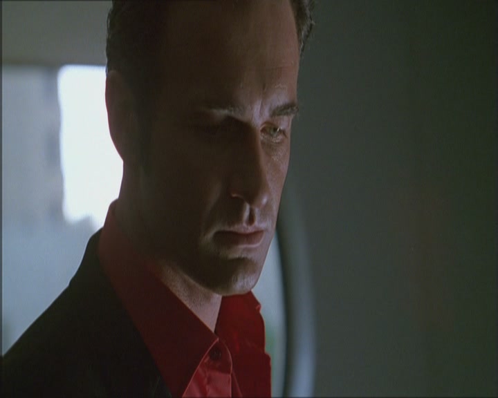 Charmed-Online_dot_net-Niptuck-1x01Pilot2538.jpg