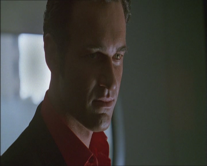 Charmed-Online_dot_net-Niptuck-1x01Pilot2544.jpg