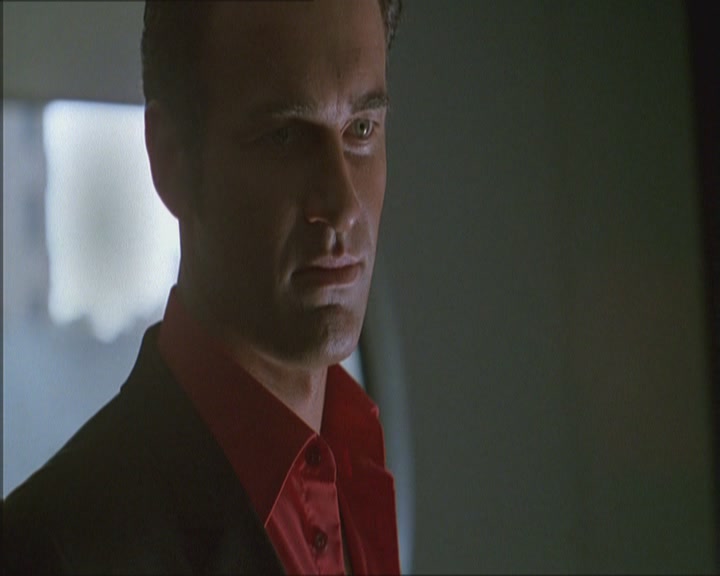 Charmed-Online_dot_net-Niptuck-1x01Pilot2545.jpg
