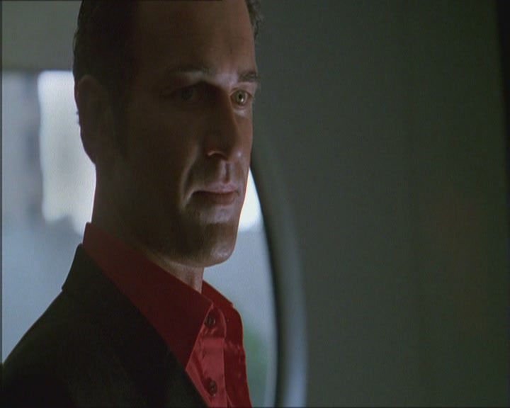 Charmed-Online_dot_net-Niptuck-1x01Pilot2546.jpg